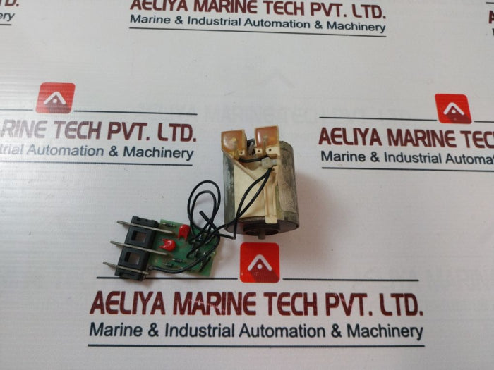 Merlin Gerin Circuit Breaker 685 658 Mx-a Shunt Trip Xf-e Closing Release