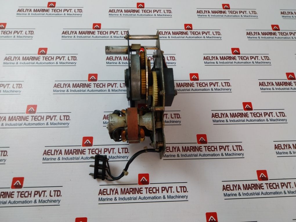 Merlin Gerin 685 763 Mch-m Motor Mechanism Breaker Accessory 50/60Hz
