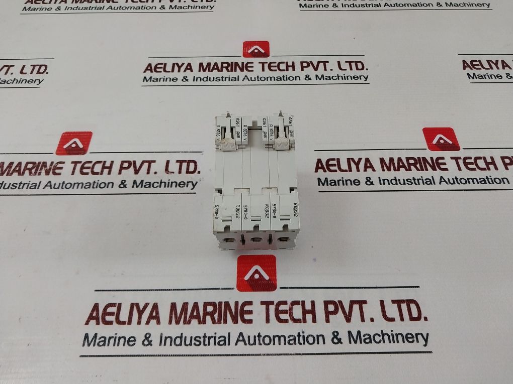 Merlin Gerin C60H C10 3-phase Circuit Breaker
