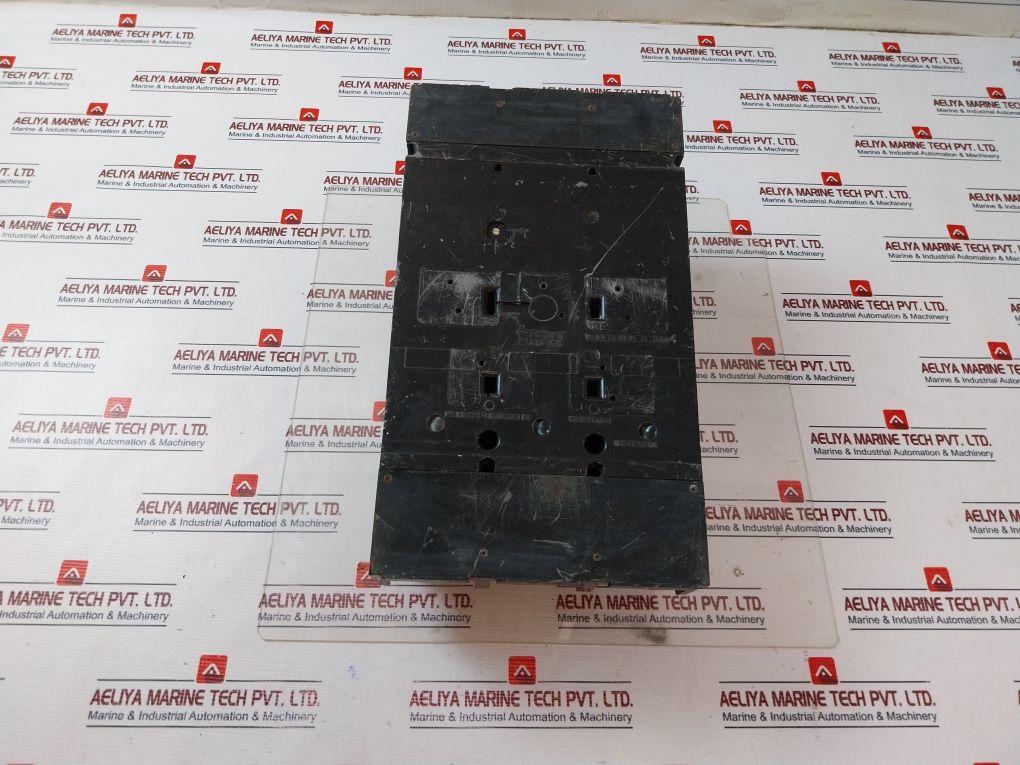 Merlin Gerin C801 H Circuit Breaker 750V 800A