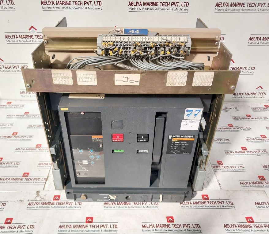 Merlin Gerin Masterpact M16 N1 Circuit Breaker 1000V 50/60Hz