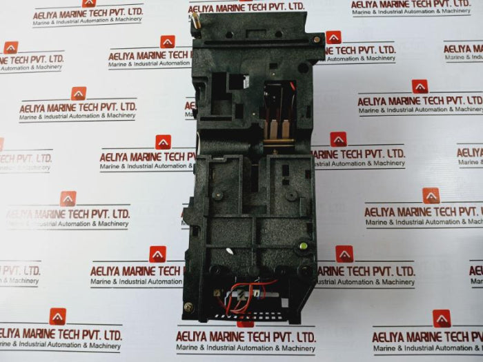 Merlin Gerin Str 38 S Master Pact Circuit Breaker 24 Vdc, F1.F2