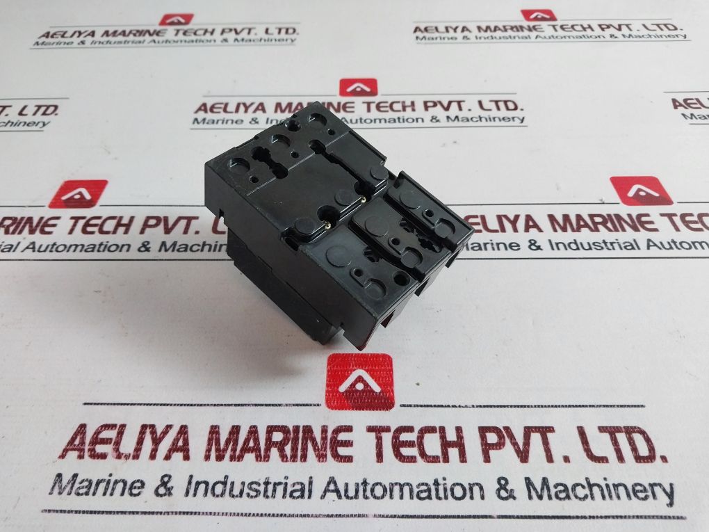 Mitsubishi Electric Dsn30-cs No Fuse Circuit Breaker – Aeliya Marine