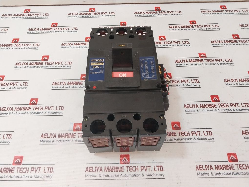 Mitsubishi Electric Nf400-ss No-fuse Breaker Uvt-mc 300Amp Ac660V