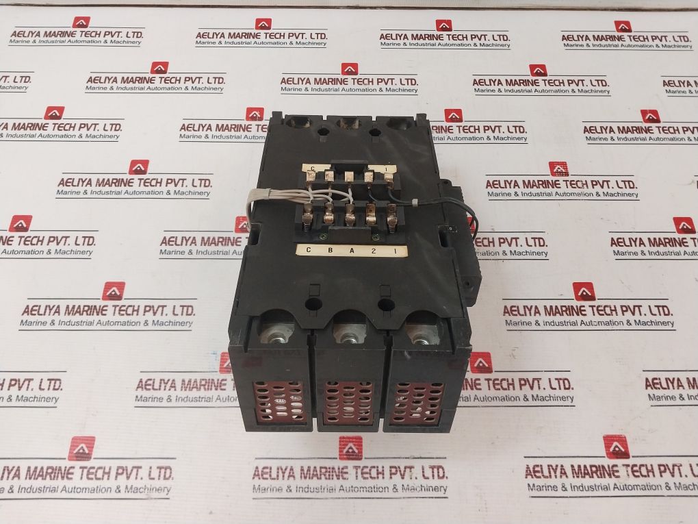 Mitsubishi Electric Nf400-ss No-fuse Breaker Uvt-mc 300Amp Ac660V