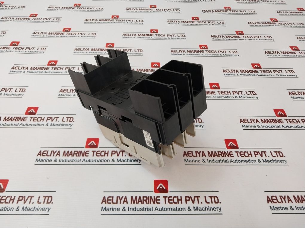 Mitsubishi Electric Nf63-sv 3 Pole Circuit Breaker 60A Ac200V 14Ka 50/60Hz