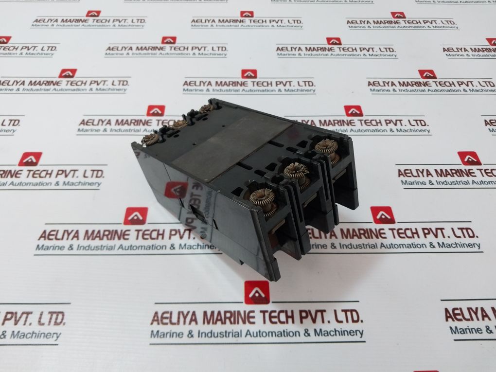 Mitsubishi Nf100-cs 3 Pole No-fuse Breaker Ac 660V 100A