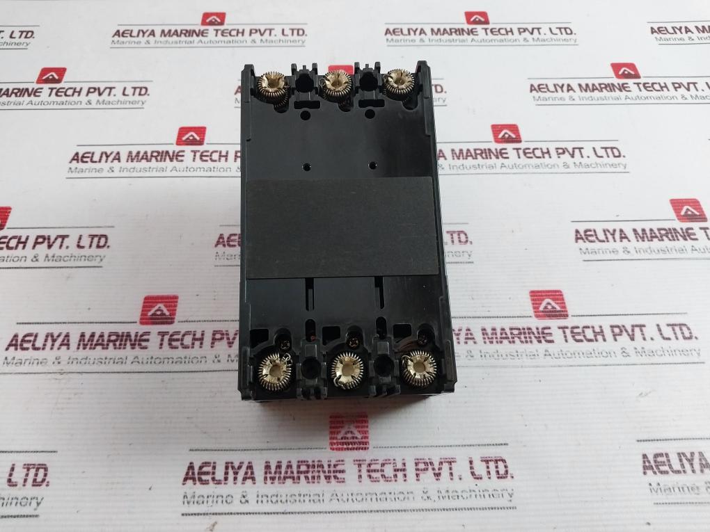 Mitsubishi Nf100-cs 3 Pole No-fuse Circuit Breaker 220V 100 A