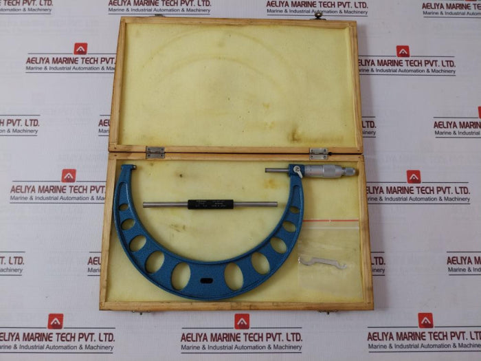 Mitutoyo 167-107 Outside Micrometer Thickness Measuring Tool With Wrench Set