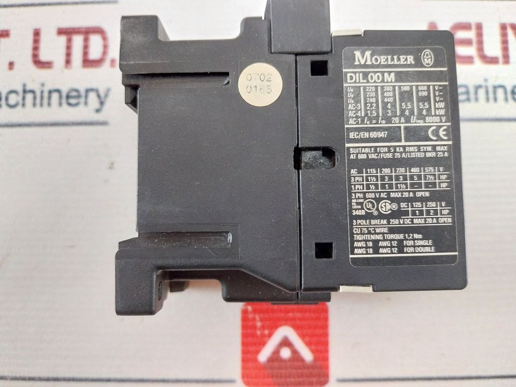Moeller Dil00M Contactor 3 Pole Break 250V Dc – Aeliya Marine