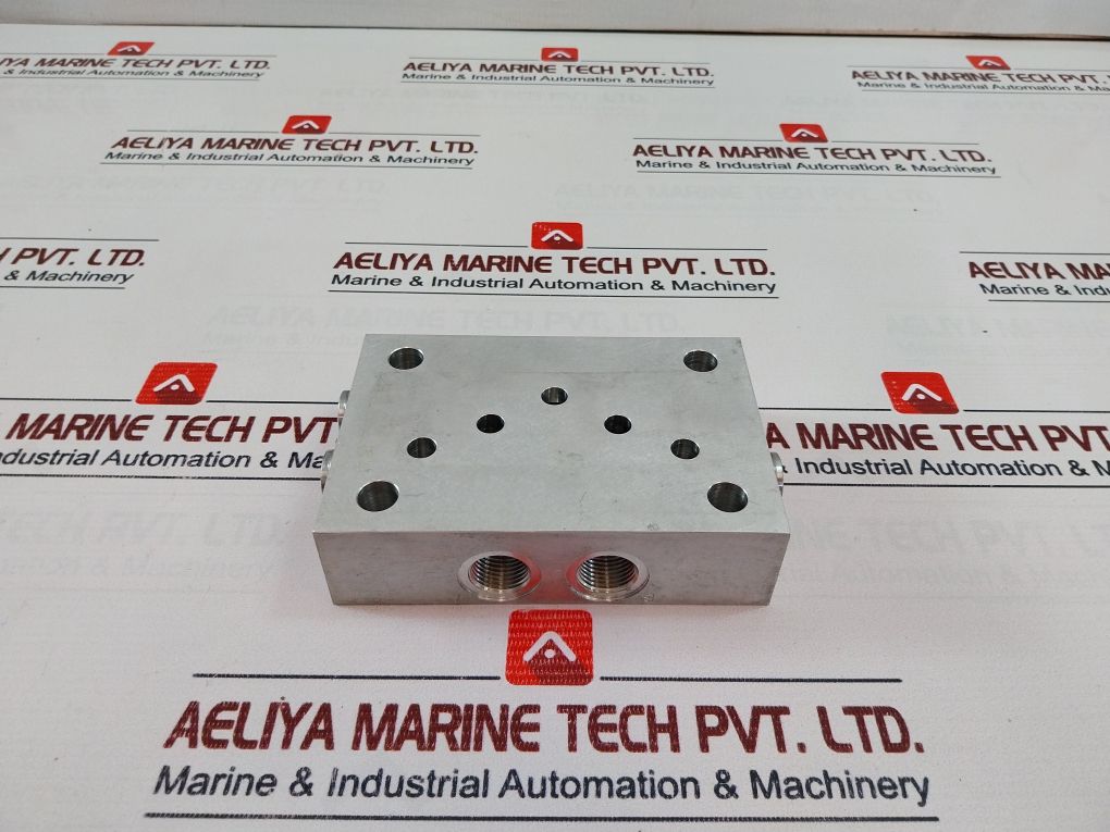 Moog B67425-001 Intermediate Plate