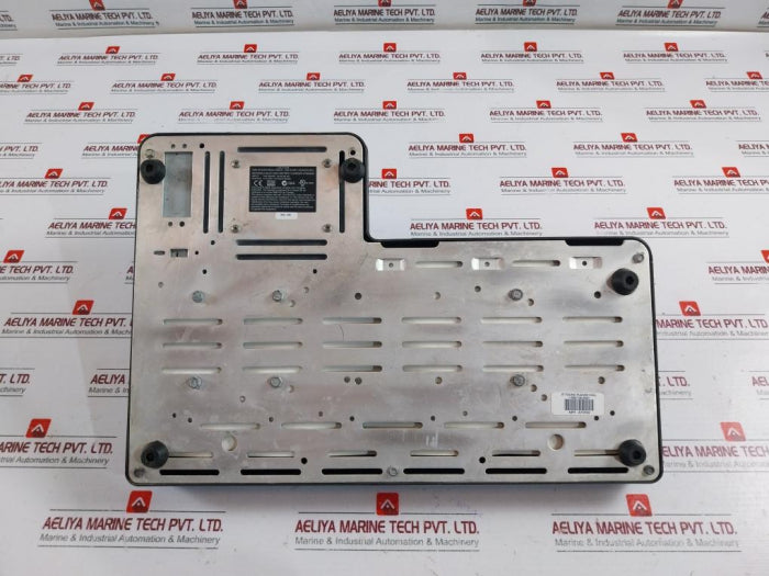 Motorola Htn9005A Multi-unit Battery Charger 100-240Vac 12.5Vdc 1.4A