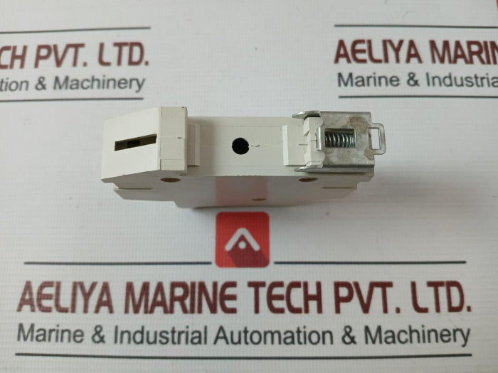 ms18-32-500v-fuse-holder