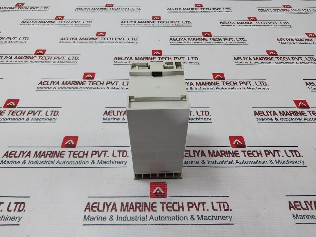 Multitek M200-a1O Current Relay 1-phase Current Over Trip 230V Ac 5A