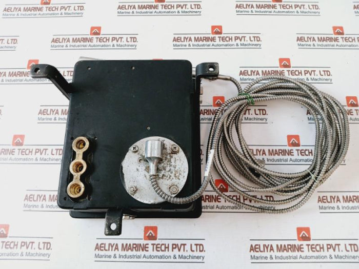 Nakakita Seisakusho Nstm 732 Temperature Controller 0-100C 210-mm