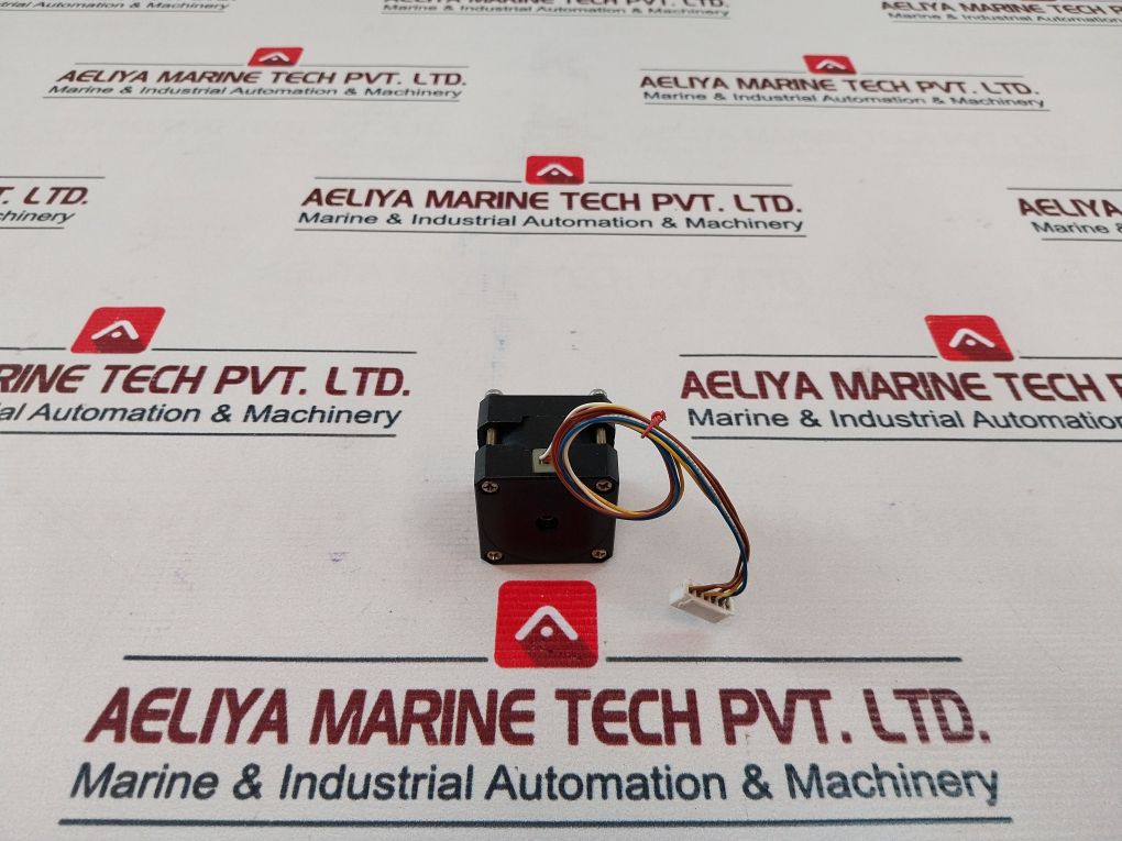Nanotec Sh4018S0506-kray2 Stepper Motor 5.5V 0.5A