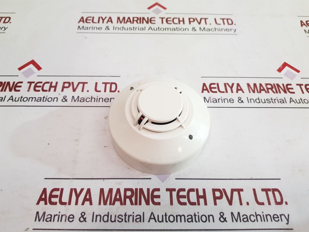 Notifier Fapt-851 Smoke Detector With B501 Detector Base – Aeliya Marine