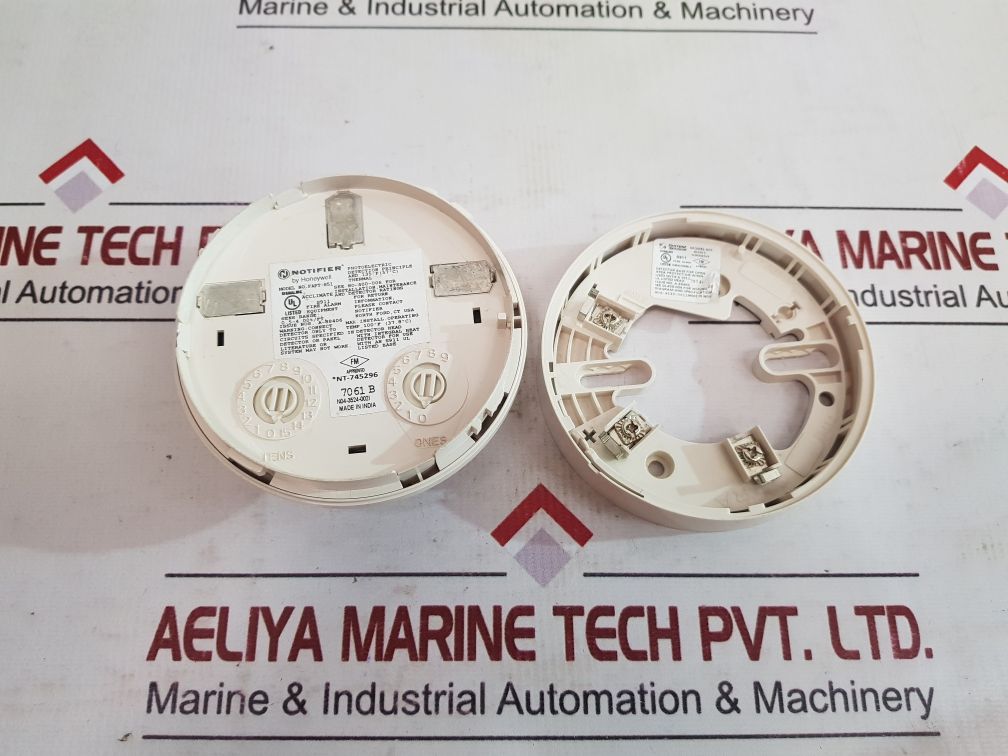 Notifier Fapt-851 Smoke Detector With B501 Detector Base – Aeliya Marine
