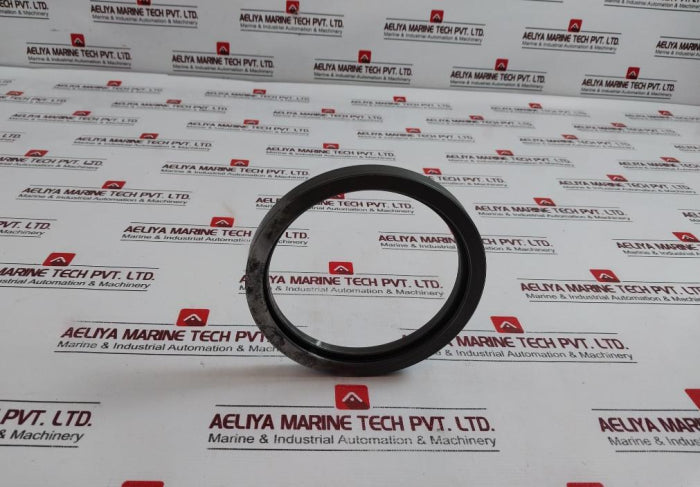 Nov 116241 Wiper Holder Seal Hldr 4-1/4” Shaft