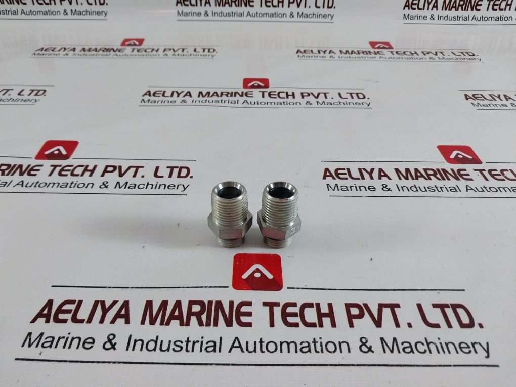 Lot Of 6X Nov 979504-3 Connector With O-ring Pipe Thread Male