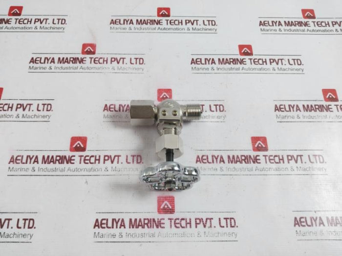 Okano Pf1/2 X 3/8Bsw Gauge Valve 20Mpa 