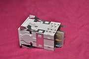 Omron A3Pj-90D12-28 Pushbutton Switch