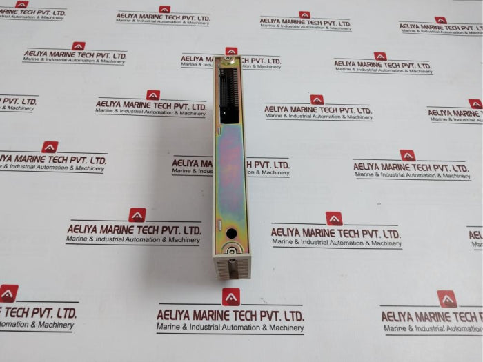 Omron C500-od412 Programmable Controller Output Unit 00101349B 24Vdc 4.16A/U 311