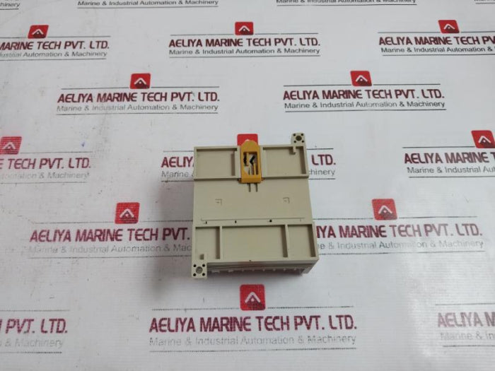 Omron Cpm1A-20Cdr-d Programmable Controller 24Vdc 6W 03701015