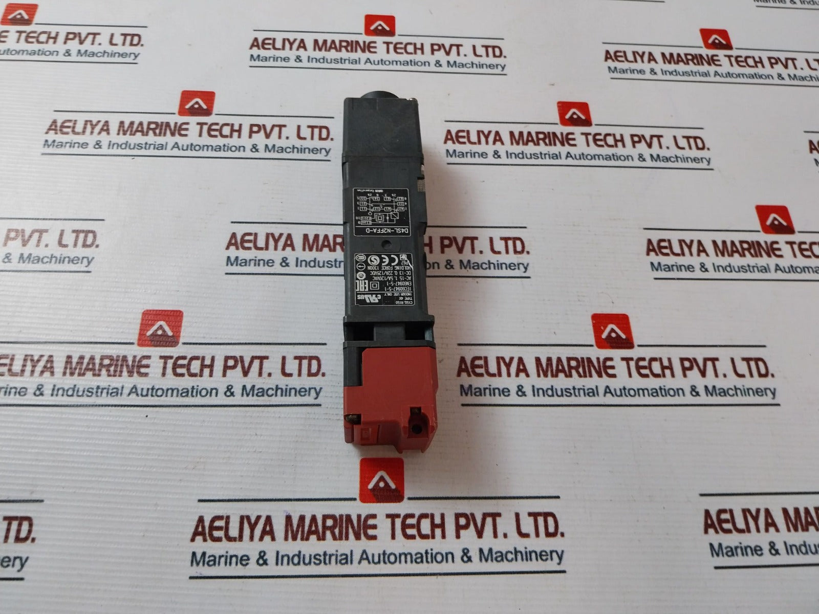 Omron D4Sl-n2Ffa-d Guard Lock Safety-door Switch