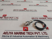 Omron E2E2-x5C1 Proximity Sensor