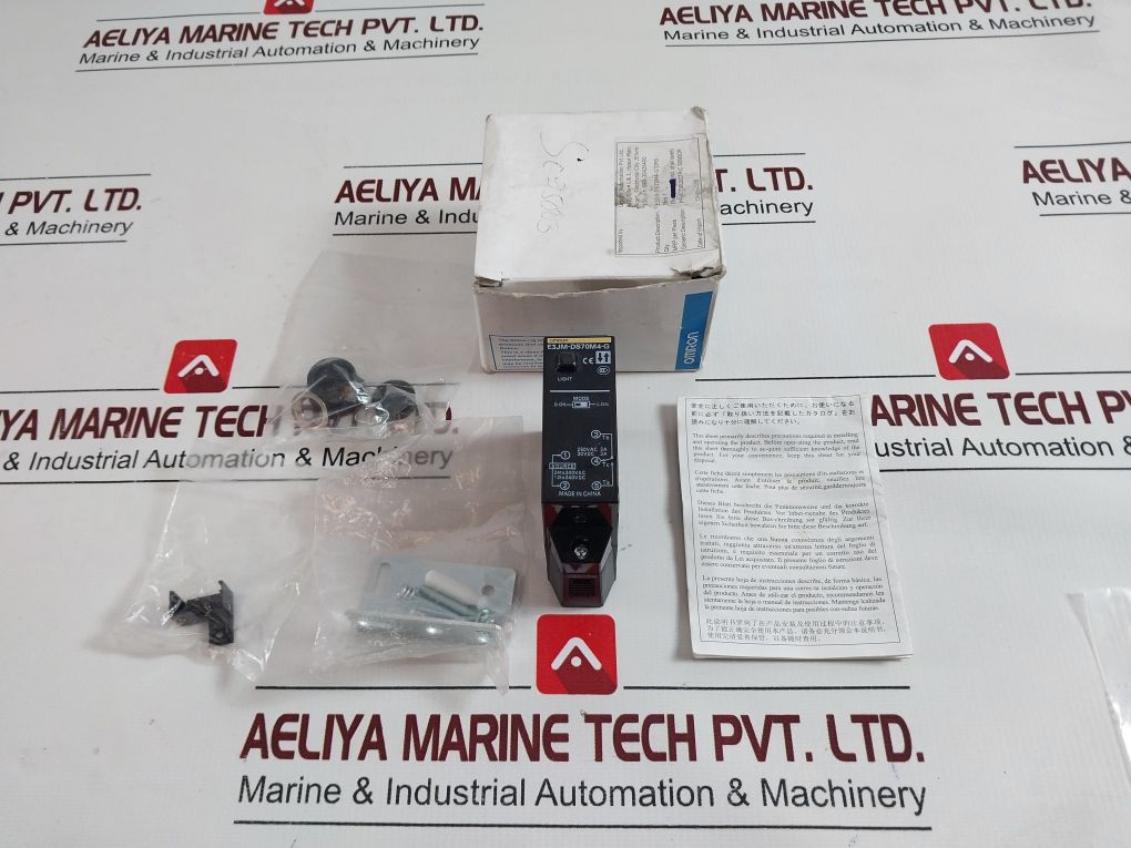 Omron E3Jm-ds70M4-g Photoelectric Switch Sensor