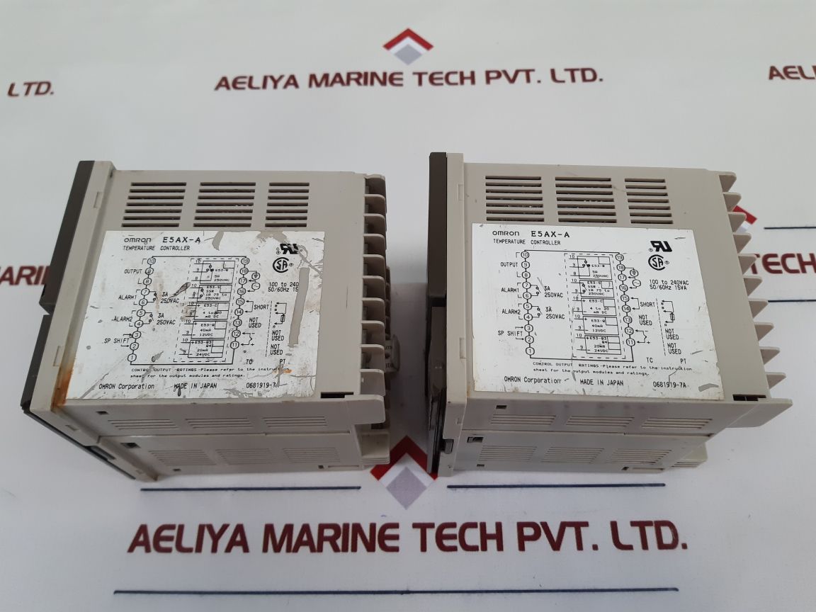 Omron E5Ax-a Temperature Controller 100 To 240 Vac