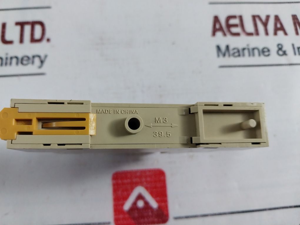 Sn Relay Omron G2R-1-sn Relay With Base – Aeliya Marine