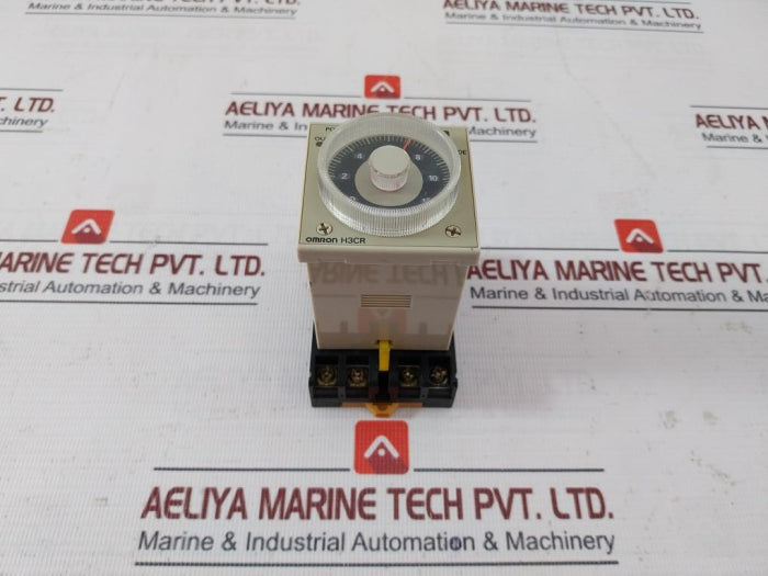 Omron H3Cr-a8 Solid-state Analog Timer W/ Base 5A 250Vac Dc-13 0.5A. 30V P2Cf-08