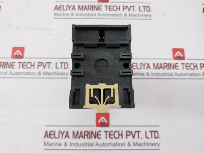 Omron H3Cr-a Multi-function Timer Module With Base Mode A 100-240V Ac/Dc 50/60Hz