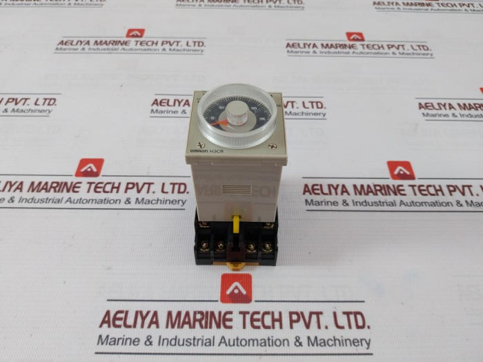 Omron H3Cr-a Solid State Timer With Pin Socket P2Cf-11 100-240Vac 0.05S-300H 5A