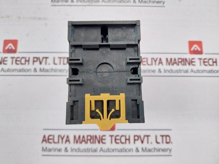 Omron H3Cr-a Solid State Timer With Pin Socket P2Cf-11 100-240Vac 0.05S-300H 5A