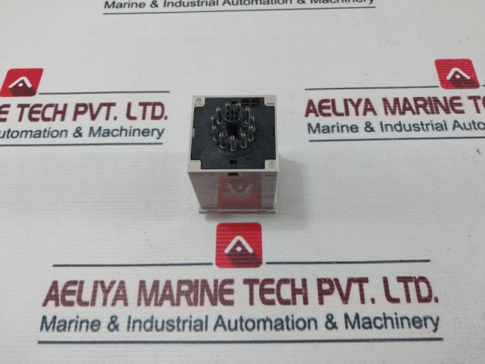 Omron H3Cr-a Timer 250V