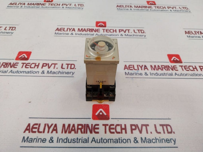 Omron H3Cr-a Timer With Socket Base P2Cf-11