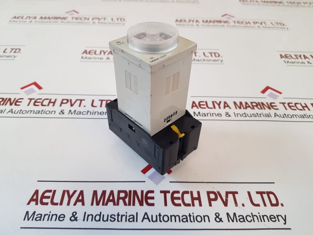 Omron H3Cr-h8L Timer Power Off Delay With Base