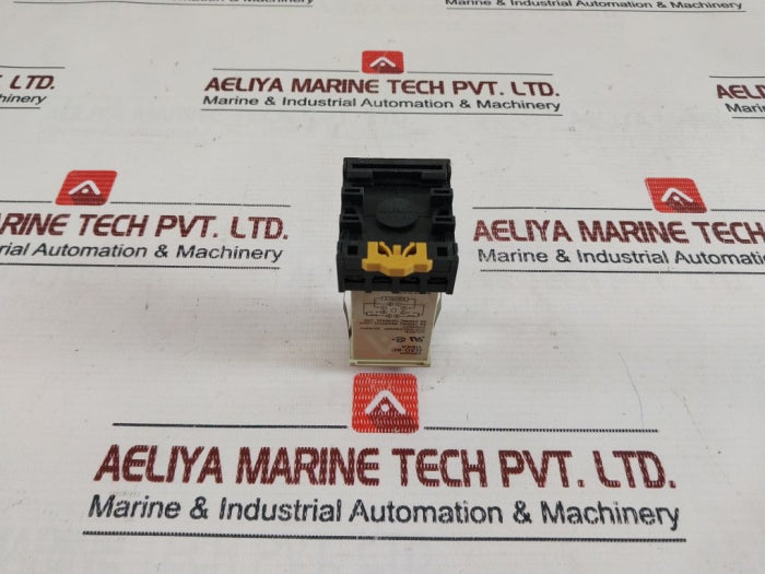 Omron H3G-8C Timer 5A 250 Vac