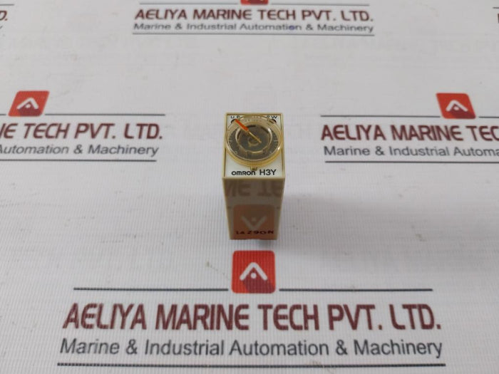 Omron H3Y-2 Solid State Timer 100Vac 5A 250Vac 0-3 Min 14Z90N