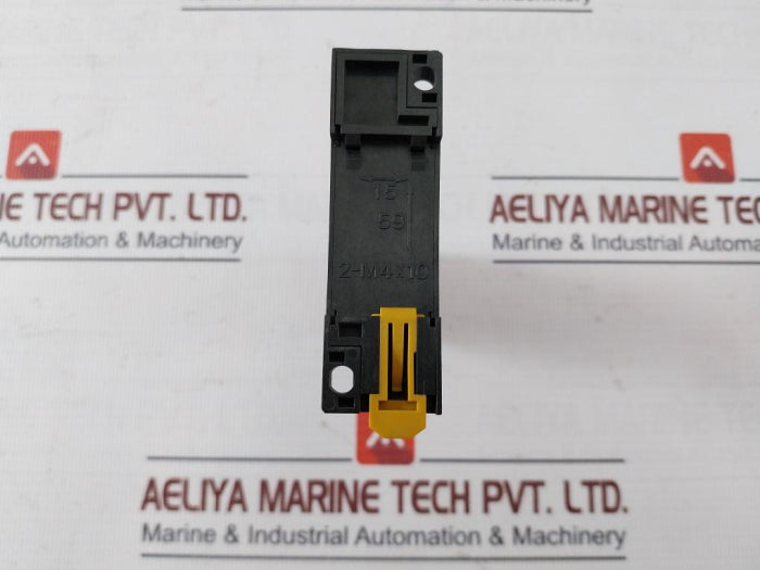 Omron H3Y-2 Solid State Timer Relay With Socket Base Pyf08A 0-10 Sec 100Vac 5A