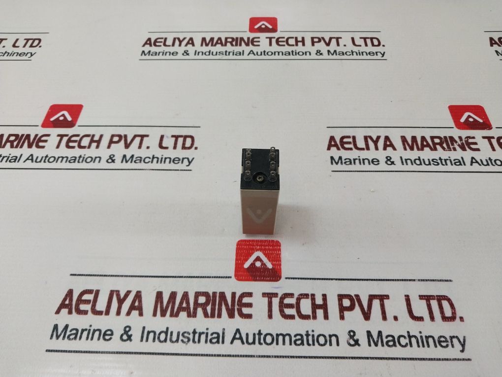 Omron H3Y-2 Timer 0-10 Sec 5A