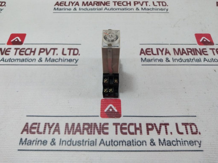 Omron H3Yn-2 Timer 0.1S-10 Min 5A