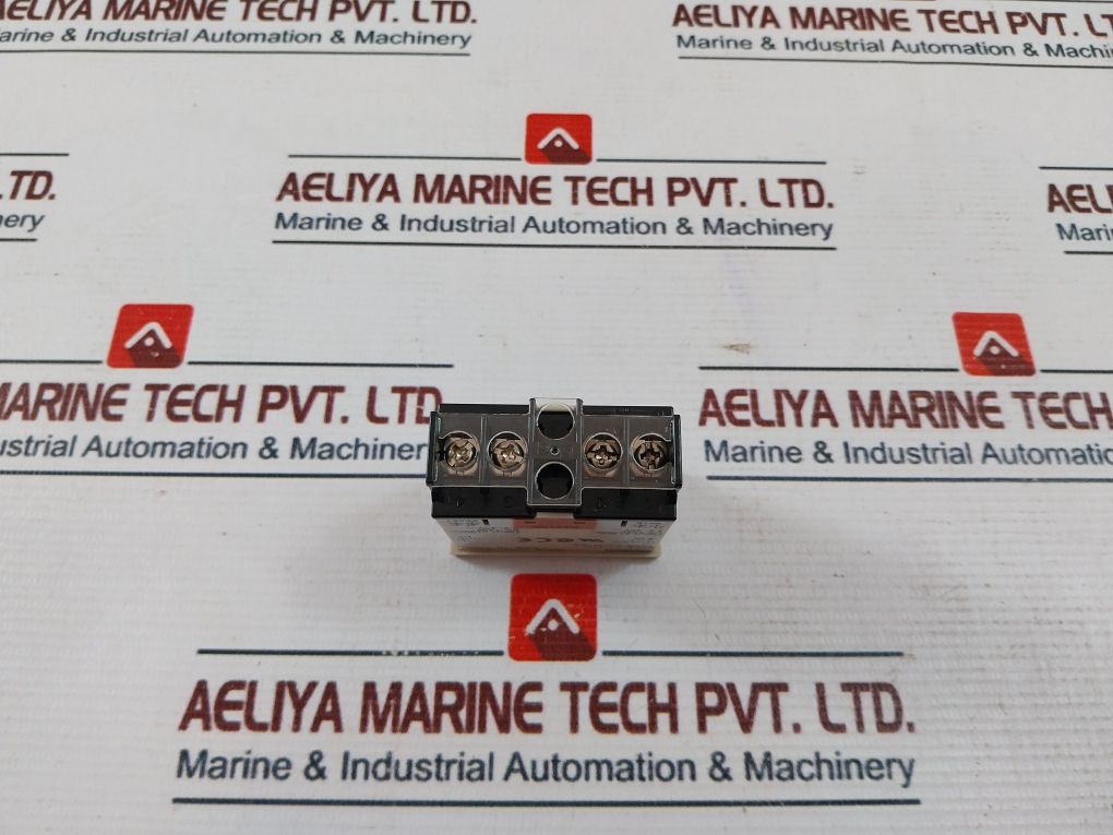 Omron H7Et-nv Time Counter 4.5-30V