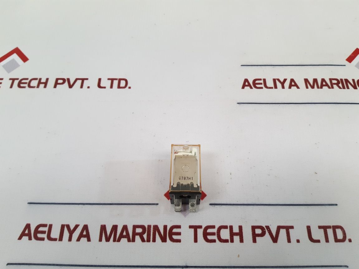 Lot Of 2X Omron Ly2N Relay 10A 110Vac