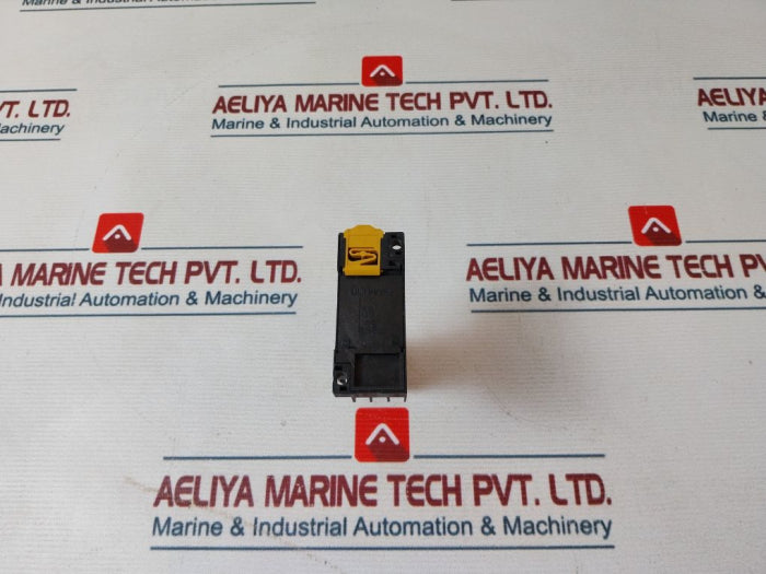 Omron My2V Timer Relay With 25Y5Yt Base 5A 250V 10 Sec