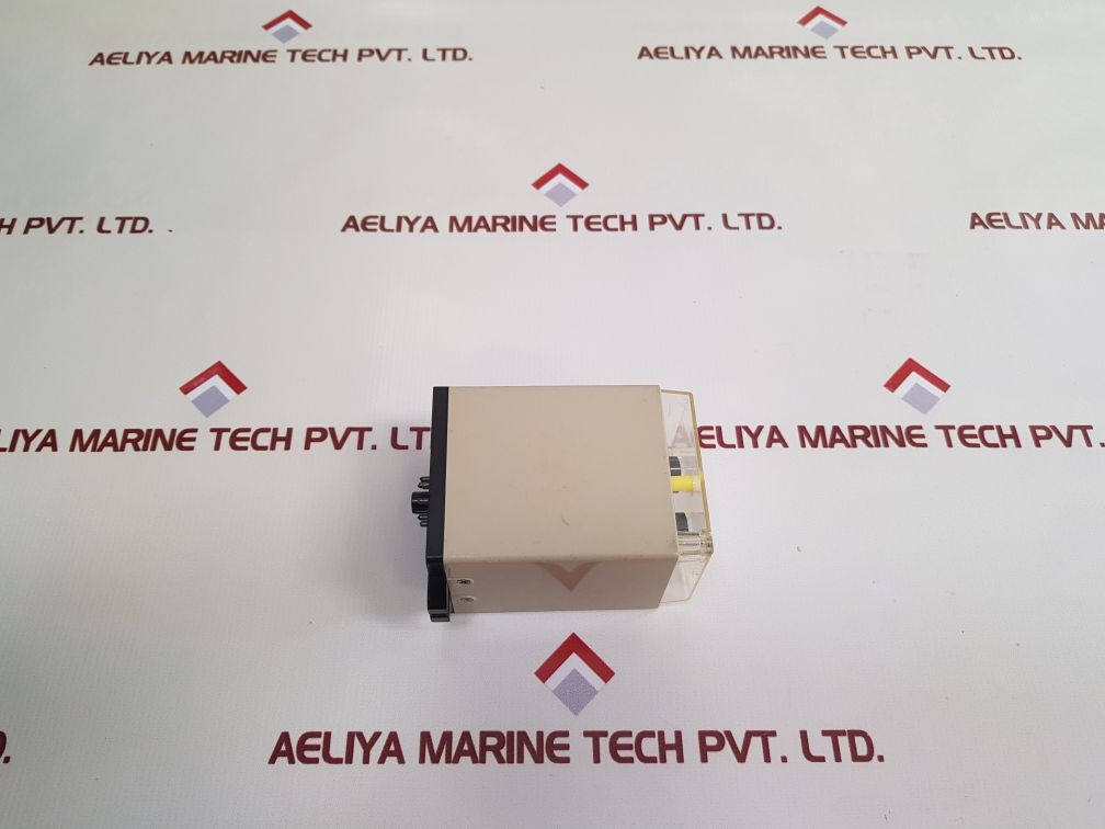 Omron Se-ap1 Motor Relay 100/110Vac 50/60Hz