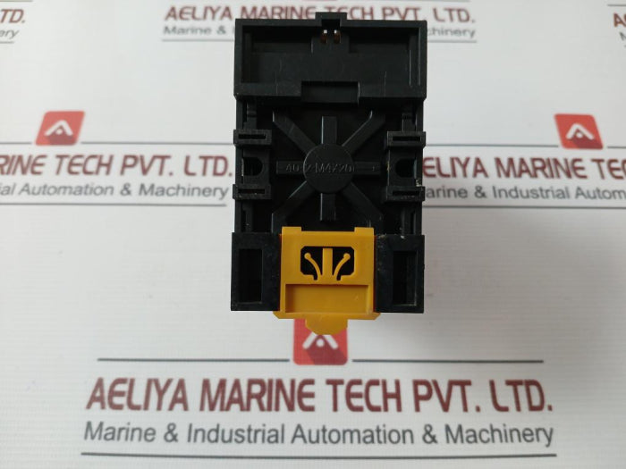 omron-stp-n-subminy-timer-with-base-0-60-72-second-100-110v-50-60hz-7-5a